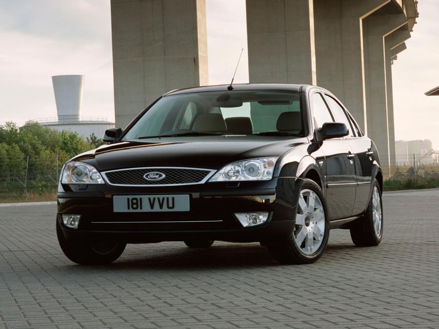 Ford Mondeo Sedan (UK) '2004